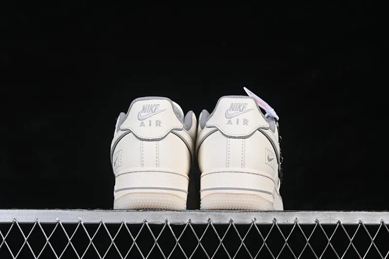 All Categories Nk Air Force 1 Air Force Series Nk Air Force 1 Low Air Force Low Nike Air Force 1'07 Low Joint Sand Brown Navy Air Force One Low Casual Shoes SM6668-133